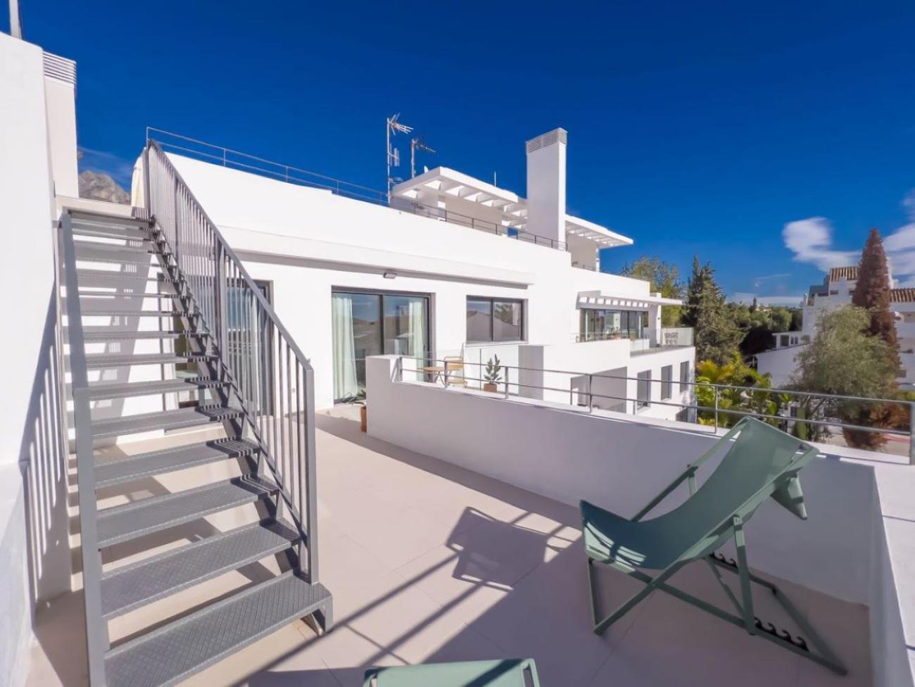 Penthouse On The Golden Mile Apartment Marbella Exterior photo